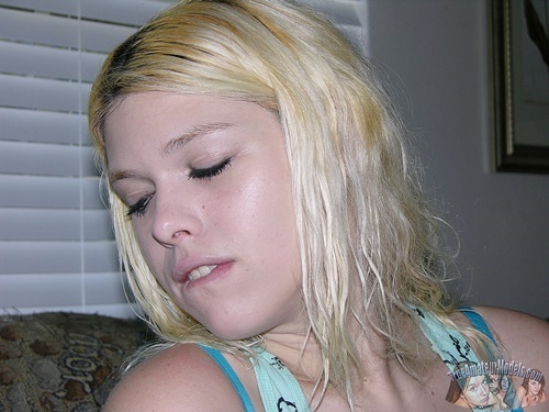 blonde amateur teen